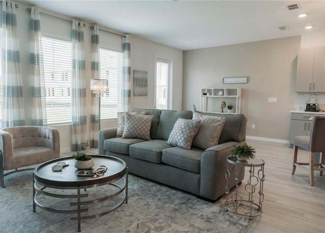 Property at 800 Benoi Dr, Davenport, FL 33896, 3 beds, 2.5 baths