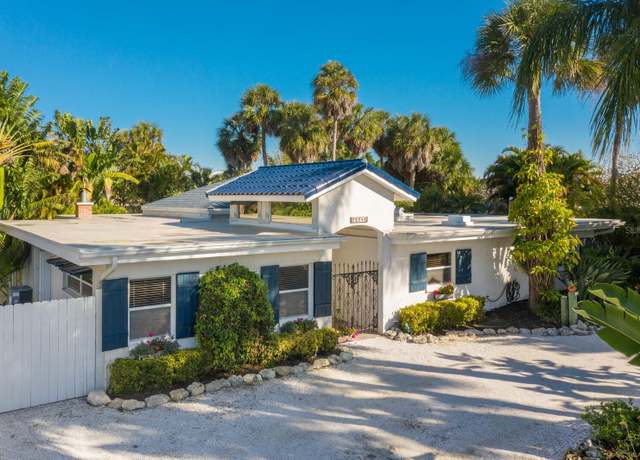 Property at 504 71st St, Holmes Beach, FL 34217, 4 beds, 2.5 baths