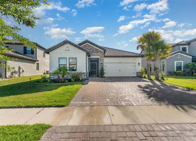Property at 3929 Reed Grass Pl, Kissimmee, FL 34746, 4 beds, 3 baths