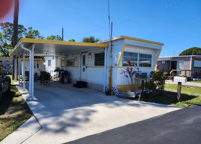 Property at 12674 Seminole Blvd Unit C30, Largo, FL 33778, 2 beds, 1 bath