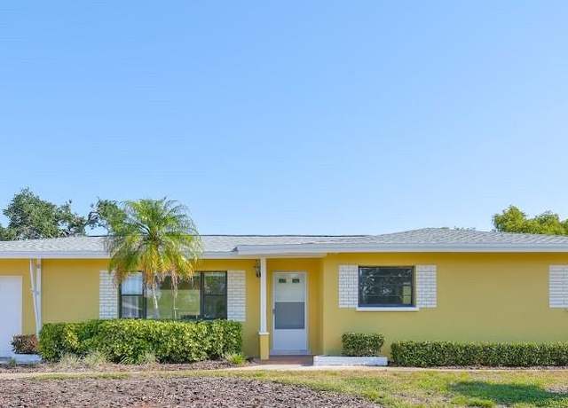 Property at 1390 Ponce DE Leon Blvd, Clearwater, FL 33756, 3 beds, 2 baths