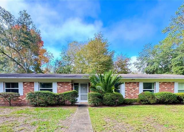 Property at 1836 NW 40th Ter, Gainesville, FL 32605, 3 beds, 2 baths