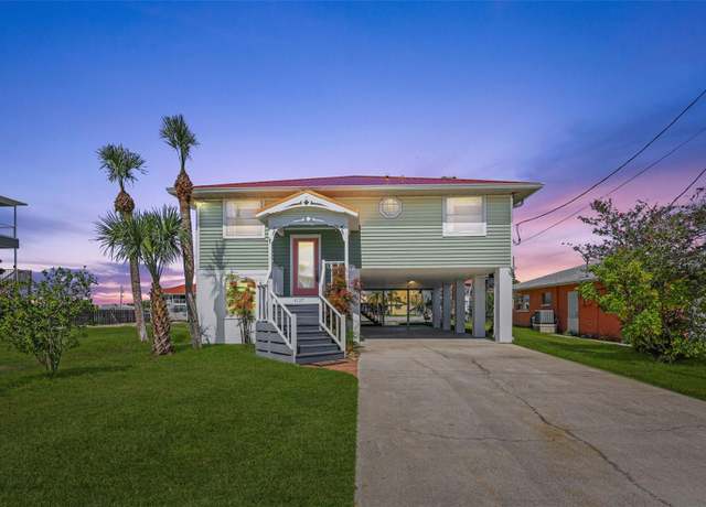 Property at 4137 Des Prez Ct, Hernando Beach, FL 34607, 3 beds, 2 baths