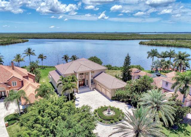 Property at 17509 Ohara Dr, Port Charlotte, FL 33948, 4 beds, 3.5 baths