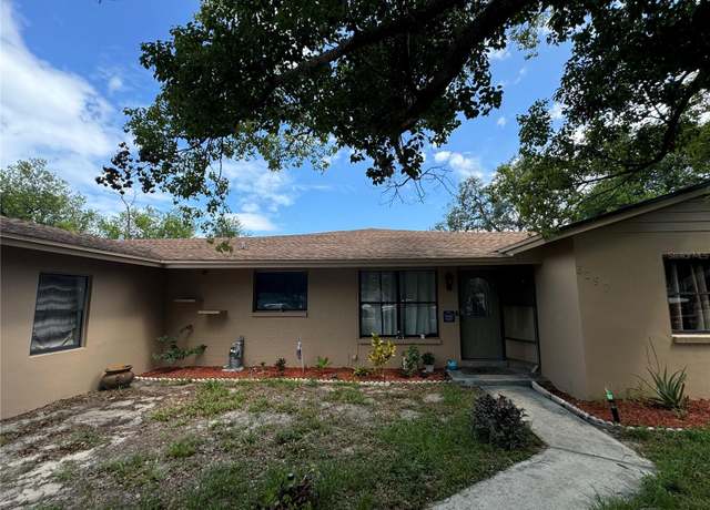 Property at 6297 Harcross Ct, Spring Hill, FL 34606, 4 beds, 2 baths