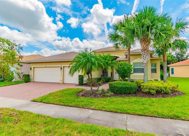 Property at 4963 Sapphire Sound Dr, Wimauma, FL 33598, 3 beds, 2.5 baths