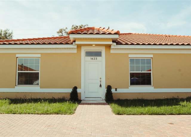 Property at 1736 Pacific Rd, Kissimmee, FL 34759, 2 beds, 2 baths