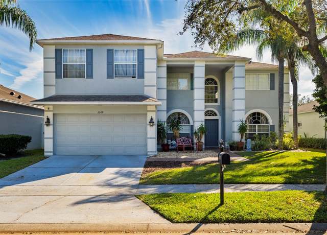 Property at 1349 Castleport Rd, Winter Garden, FL 34787, 5 beds, 3.5 baths