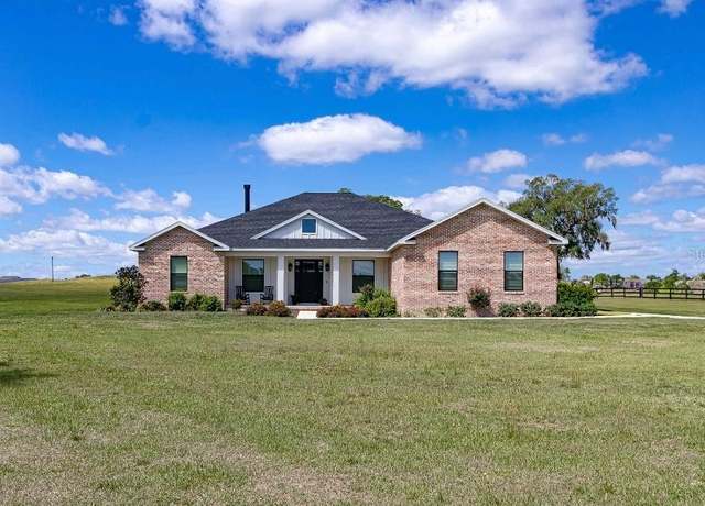 Property at 7432 NE 26th Ave, Ocala, FL 34479, 4 beds, 3 baths