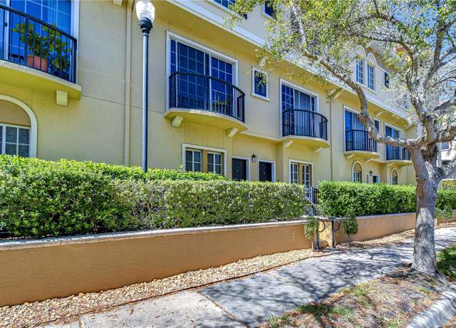 Property at 133 S Sherrill St #133, Tampa, FL 33609, 2 beds, 2.5 baths