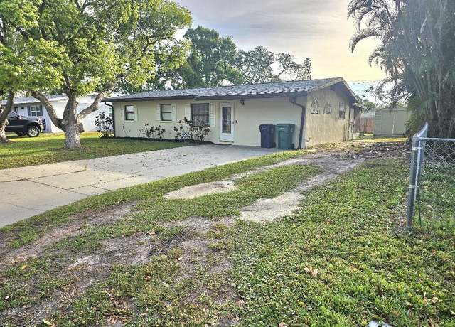 Property at 1204 23rd Ave W, Palmetto, FL 34221, 4 beds, 2 baths
