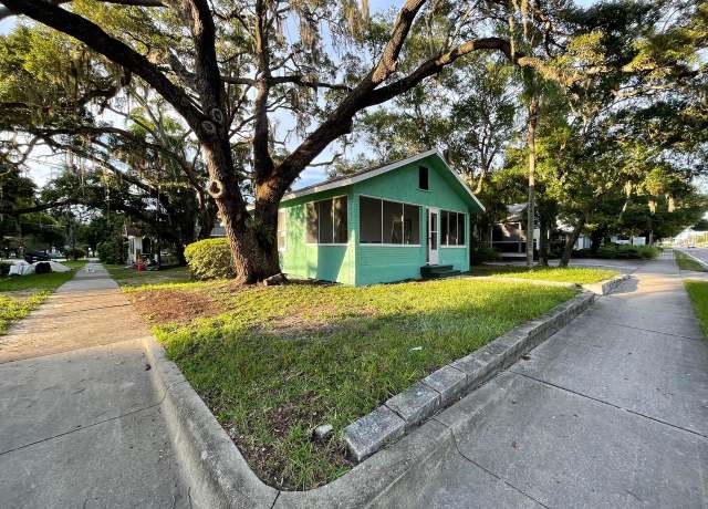 Property at 1000 Drew St, Clearwater, FL 33755, 3 beds, 2 baths