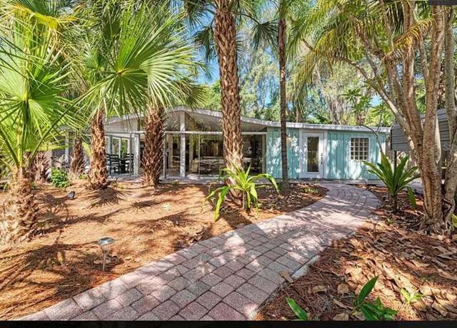 Property at 4510 Banan Pl, Sarasota, FL 34242