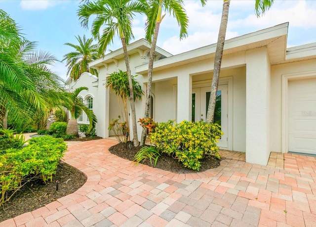 Property at 1954 Datura St, Sarasota, FL 34239, 3 beds, 2.5 baths