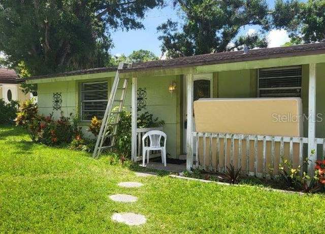 Property at 2532 Grand Cayman St, Sarasota, FL 34231, 3 beds, 1 bath