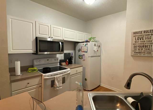 Property at 5518 Metrowest Blvd #207, Orlando, FL 32811, 1 bed, 1 bath