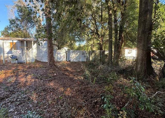 Property at 116 Wateroak Rd, Satsuma, FL 32189, 2 beds, 1 bath