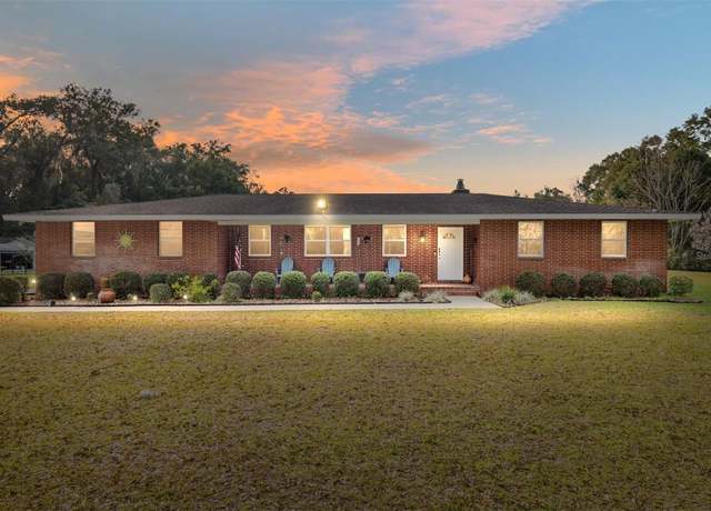 Property at 9900 NE 20 Terrace Rd, Anthony, FL 32617, 3 beds, 3 baths