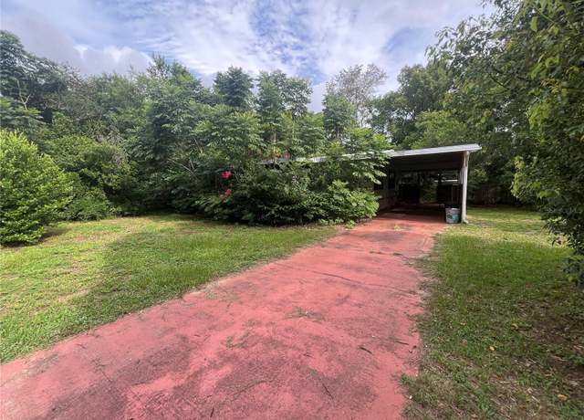 Property at 3000 SW 90th Pl, Ocala, FL 34476, 2 beds, 2 baths