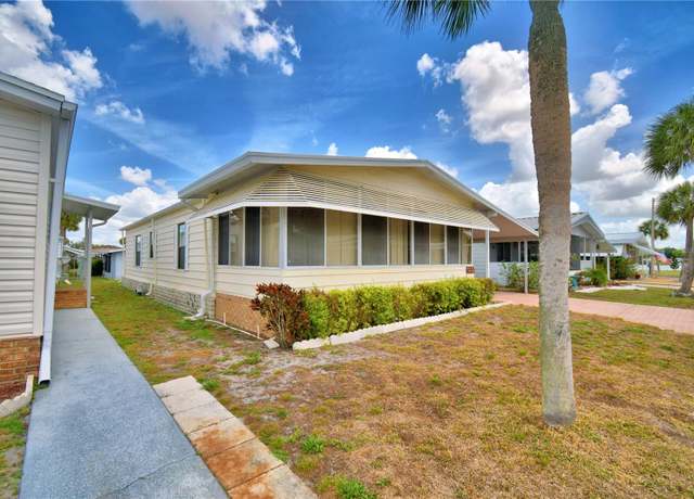 Property at 4190 Rolling Oaks Dr, Winter Haven, FL 33880, 2 beds, 2 baths
