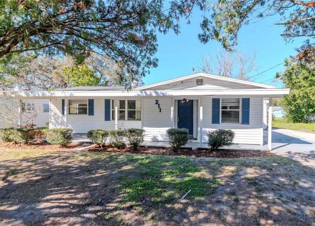 Property at 211 W Valencia St, Lakeland, FL 33805, 2 beds, 2 baths