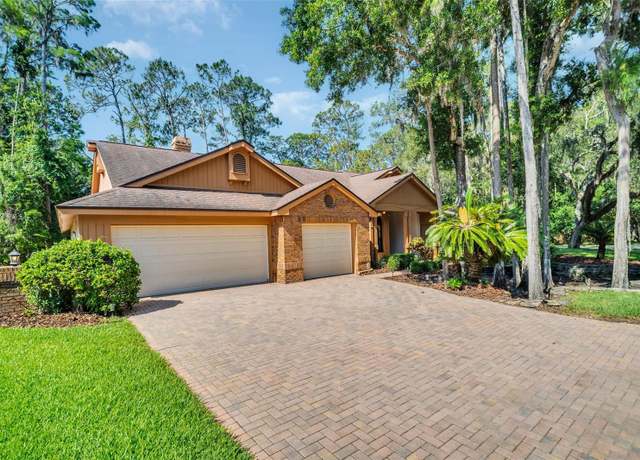 Property at 10 Greenhaven Cir, Oldsmar, FL 34677, 3 beds, 2 baths