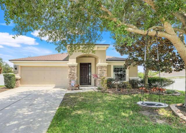 Property at 2889 Columbus Ave, Clermont, FL 34715, 4 beds, 2 baths