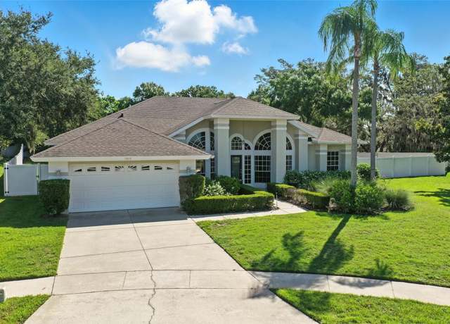 Property at 7819 Canyon Lake Cir, Orlando, FL 32835, 4 beds, 2 baths