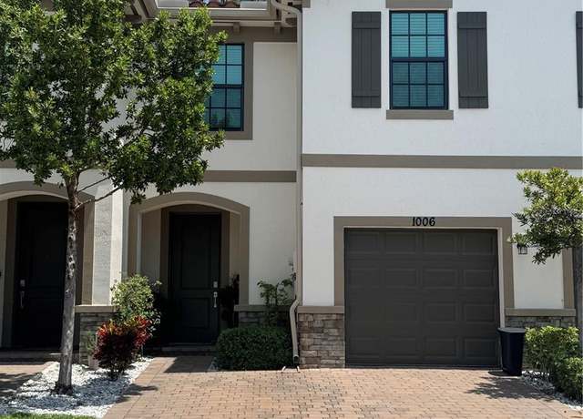 Property at 1006 Sweet Briar Ln, Riviera Beach, FL 33410, 3 beds, 2.5 baths