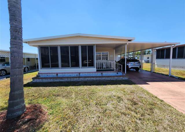 Property at 5408 Chateau Ln, Bradenton, FL 34207, 2 beds, 2 baths