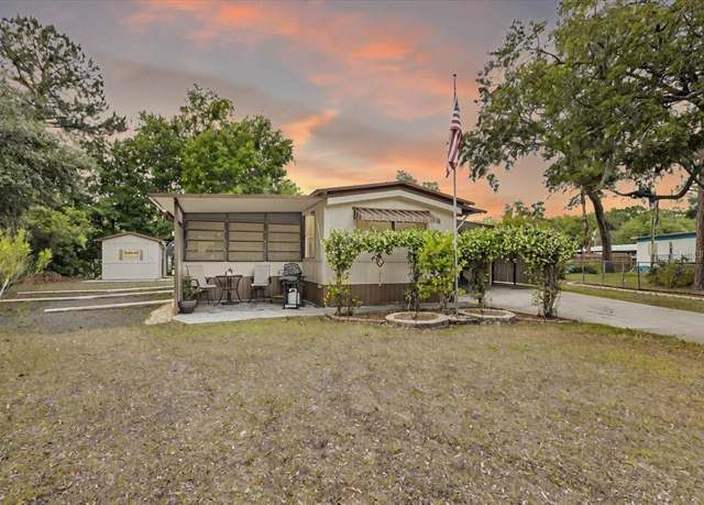 Property at 11250 NW 113th St, Chiefland, FL 32626, 2 beds, 1.5 baths