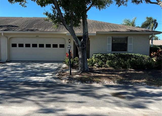 Property at 2513 Lancaster Dr, Sun City Center, FL 33573, 2 beds, 2 baths