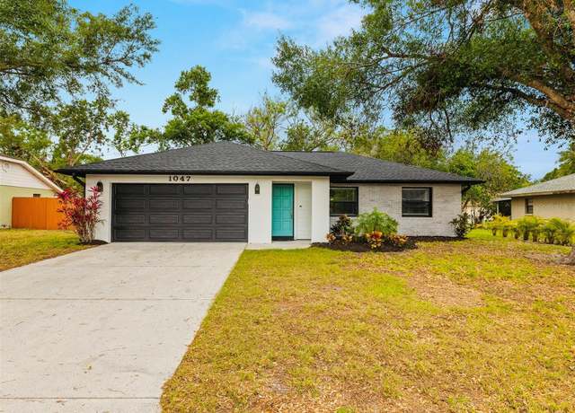 Property at 1047 Deer Hollow Way, Sarasota, FL 34232, 2 beds, 2 baths