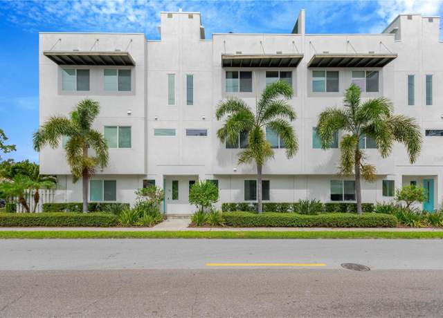 Property at 3100 W Paul Ave #14, Tampa, FL 33611, 3 beds, 3.5 baths