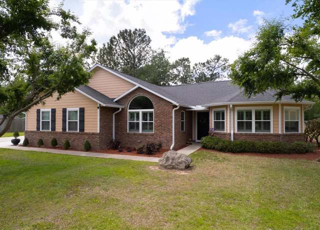 Property at 103 Stephanie St, Palatka, FL 32177, 3 beds, 2 baths