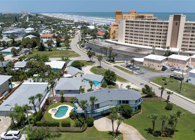 Property at 320 Due East St, New Smyrna Beach, FL 32169, 4 beds, 2.5 baths