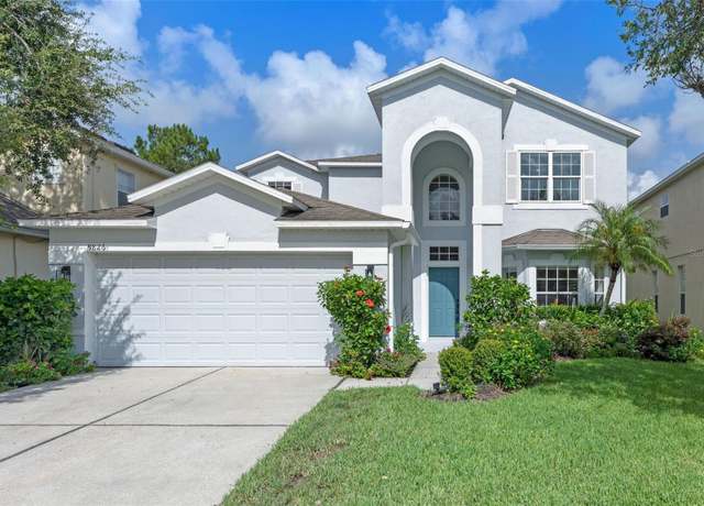 Property at 9826 Heron Pointe Dr, Orlando, FL 32832, 4 beds, 2.5 baths