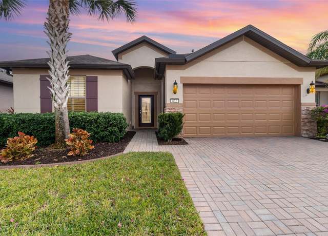 Property at 672 Cordoba Dr, Davenport, FL 33837, 2 beds, 2 baths