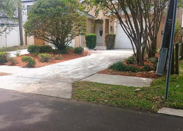 Property at 409 S Arrawana Ave, Tampa, FL 33609, 3 beds, 2.5 baths