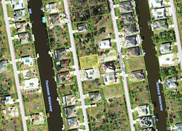 Property at 8113 Antwerp Cir, Port Charlotte, FL 33981