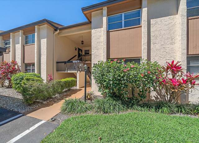 Property at 2640 Clubhouse Dr #204, Sarasota, FL 34232, 2 beds, 2 baths