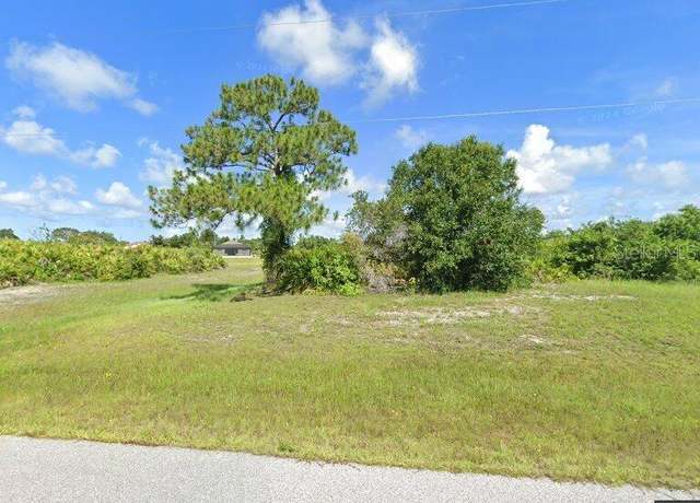 Property at 118 Wright Dr, Rotonda West, FL 33947