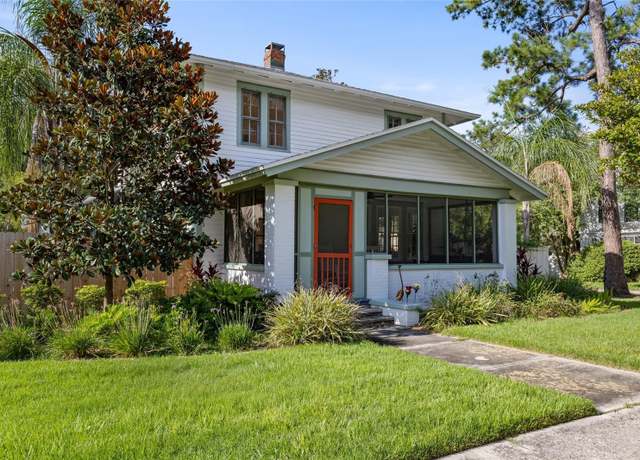Property at 704 NE 4th St, Gainesville, FL 32601, 3 beds, 2.5 baths