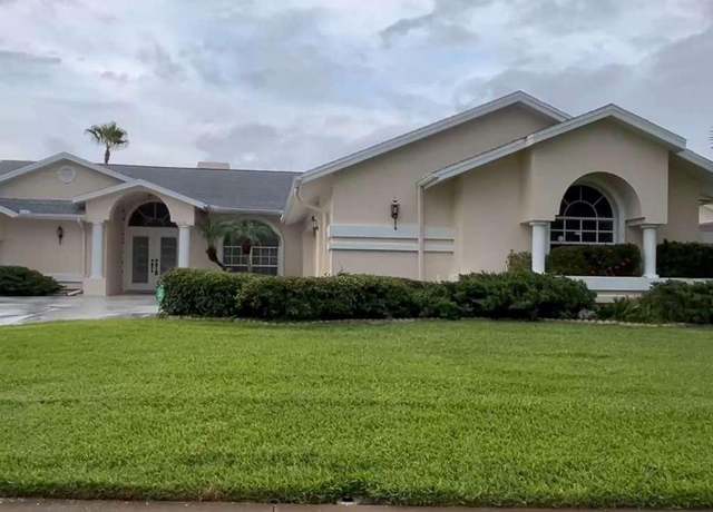Property at 2635 Jarvis Cir, Palm Harbor, FL 34683, 3 beds, 2.5 baths