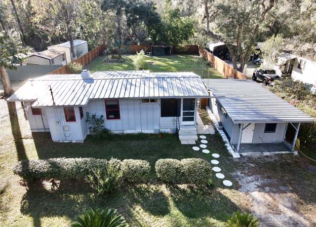 Property at 7043 Lang St, Brooksville, FL 34601, 2 beds, 1.5 baths