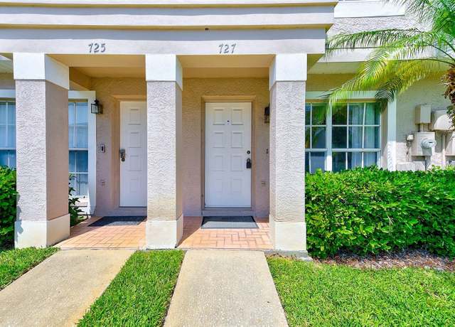 Property at 727 Kensington Lake Cir, Brandon, FL 33511, 2 beds, 2.5 baths
