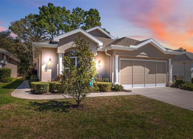 Property at 5492 Legend Hills Ln, Spring Hill, FL 34609, 2 beds, 2 baths
