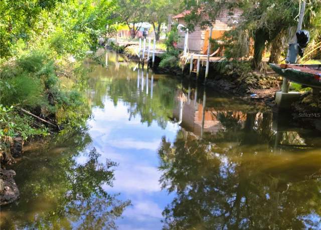 Property at 14301 W Seashell Ct, Crystal River, FL 34429