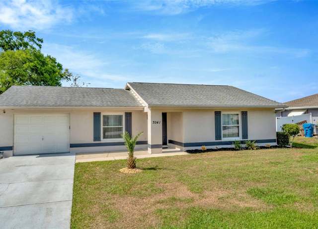 Property at 7041 Lexington Cir, Brooksville, FL 34602, 3 beds, 2 baths