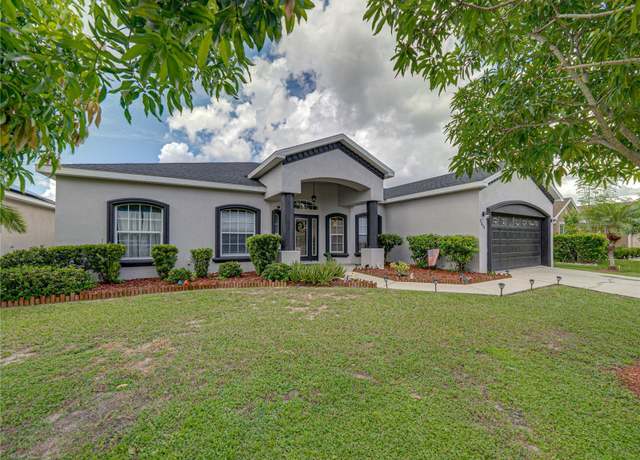 Property at 2033 Normandy Heights Dr, Winter Haven, FL 33880, 4 beds, 2 baths